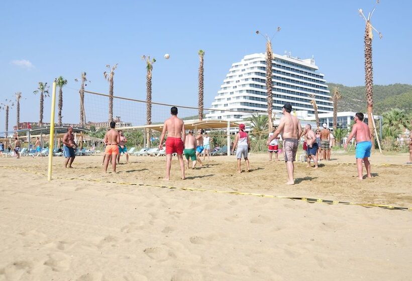 هتل Palm Wings Ephesus Beach Resort