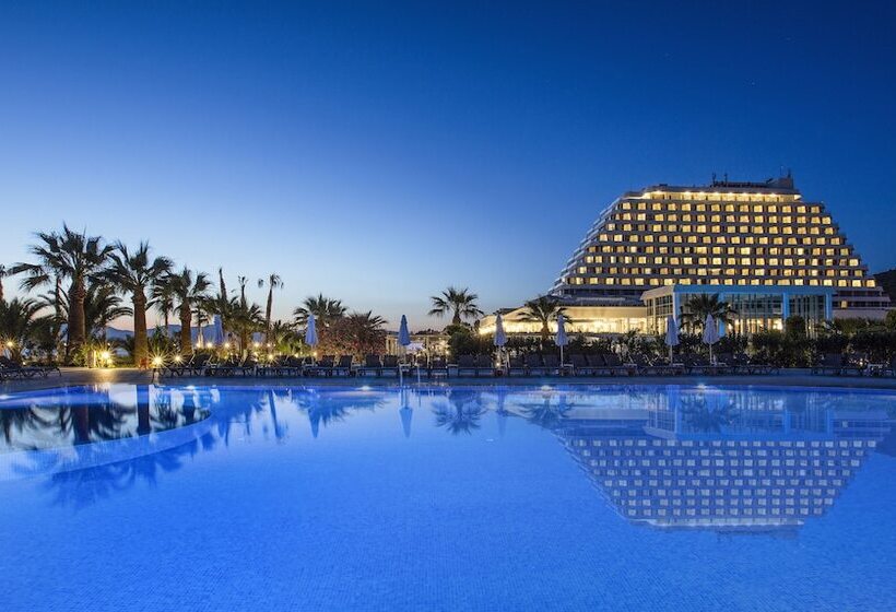 هتل Palm Wings Ephesus Beach Resort