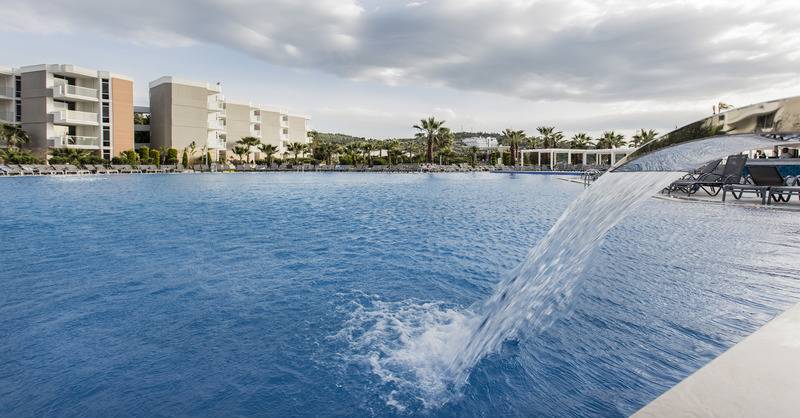هتل Palm Wings Ephesus Beach Resort