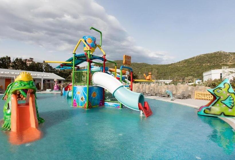 هتل Palm Wings Ephesus Beach Resort