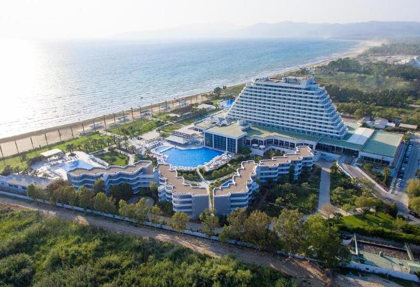 هتل Palm Wings Ephesus Beach Resort