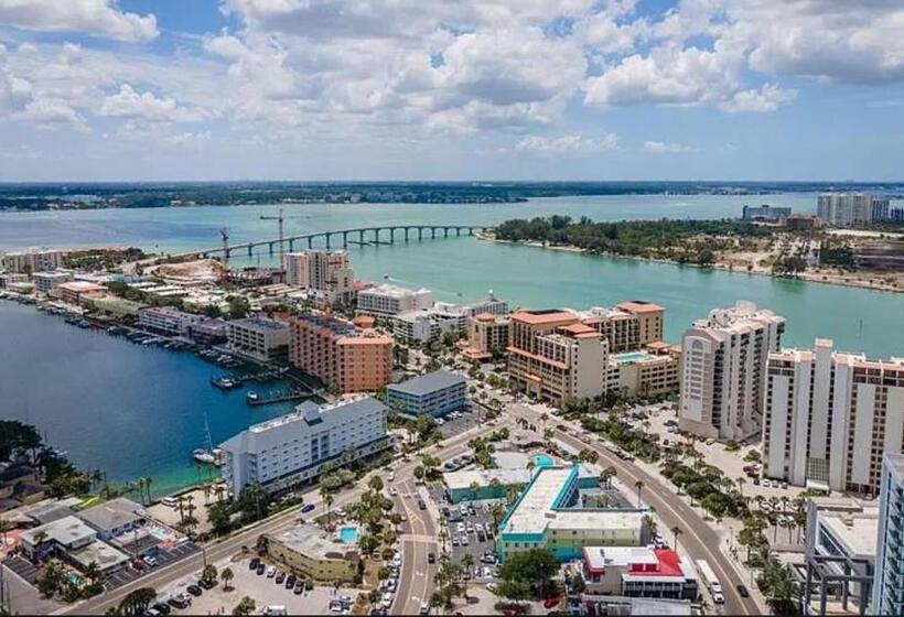 هتل Pelican Point On Clearwater Beach