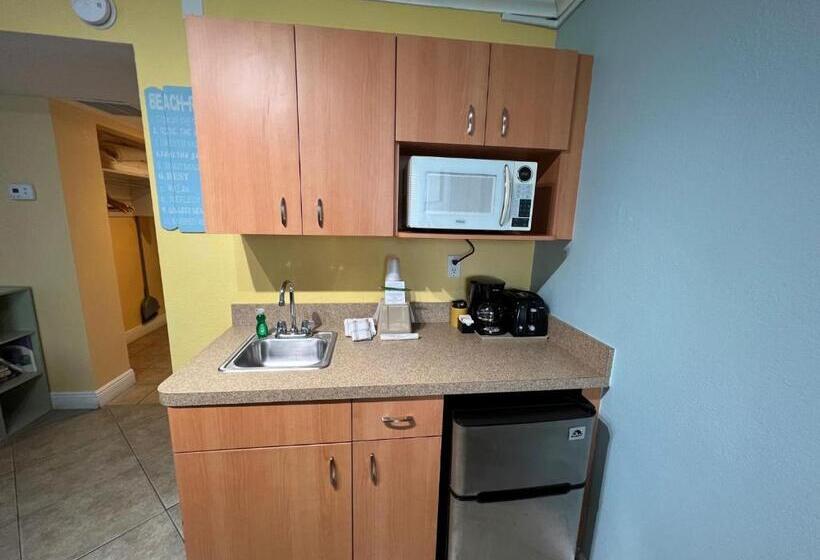 هتل Pelican Point On Clearwater Beach