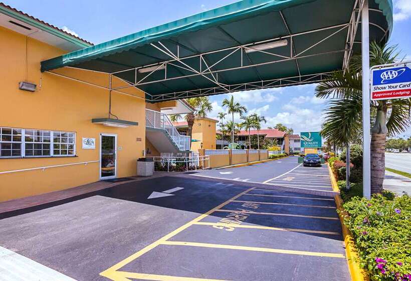 هتل Quality Inn & Suites Airport Cruise Port Hollywood