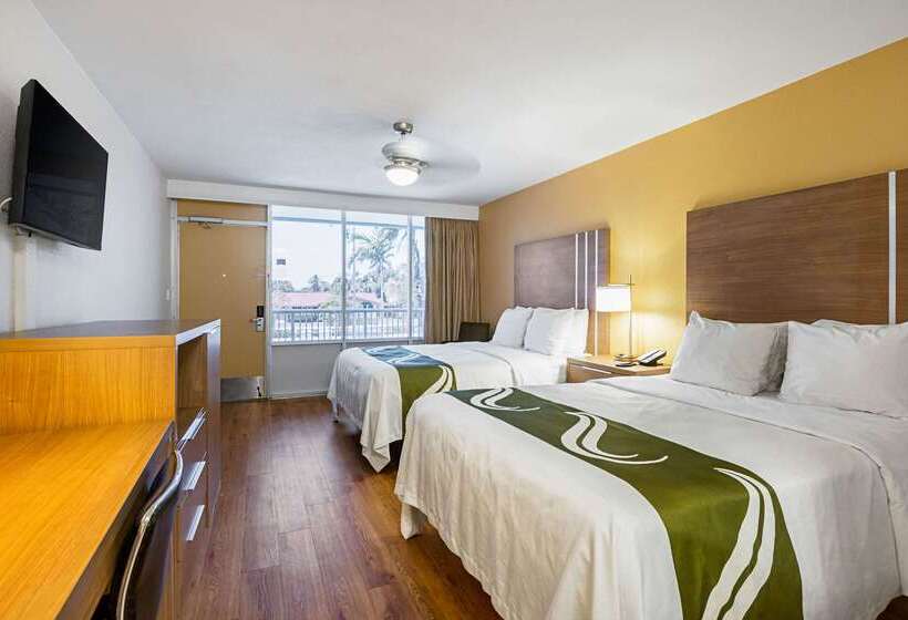 Отель Quality Inn & Suites Airport/cruise Port Hollywood