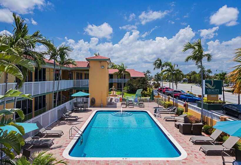 Отель Quality Inn & Suites Airport/cruise Port Hollywood