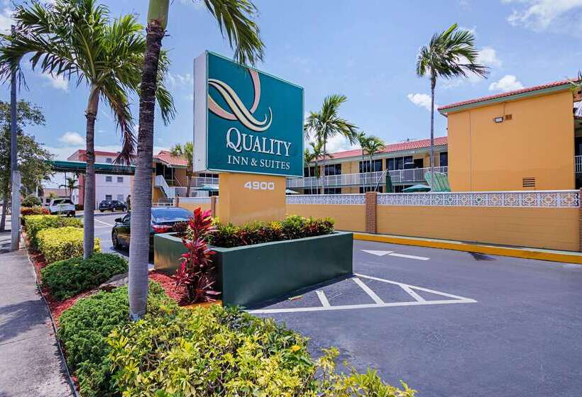 Отель Quality Inn & Suites Airport/cruise Port Hollywood