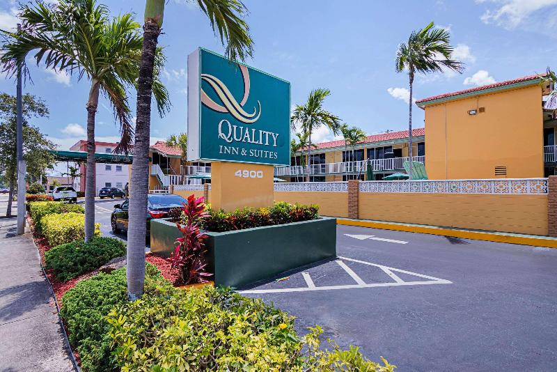 هتل Quality Inn & Suites Airport/cruise Port Hollywood