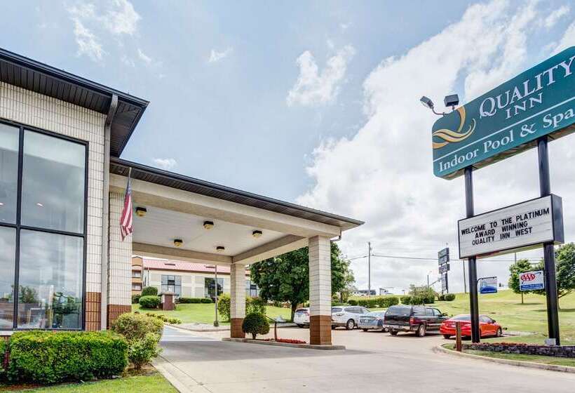 هتل Quality Inn West