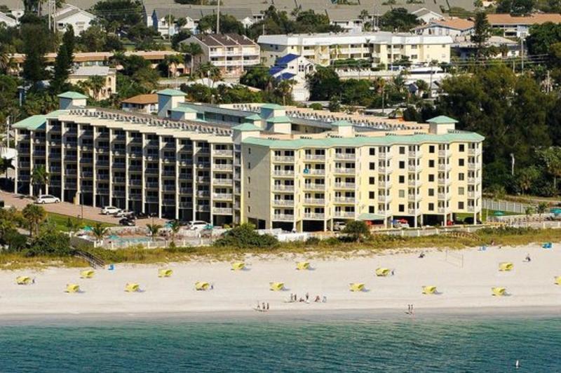 فندق Sunset Vistas Two Bedroom Beachfront Suites