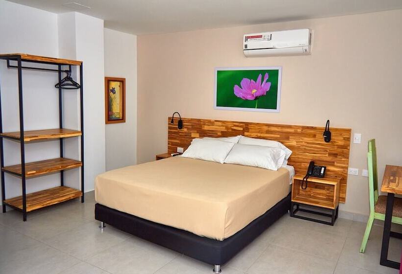 هتل Torre Del Prado