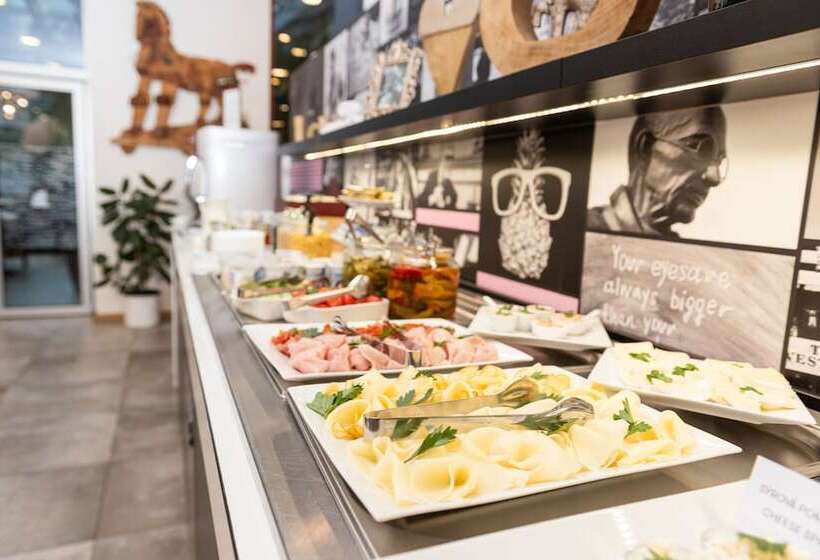 Fotos del hotel Troja:  7