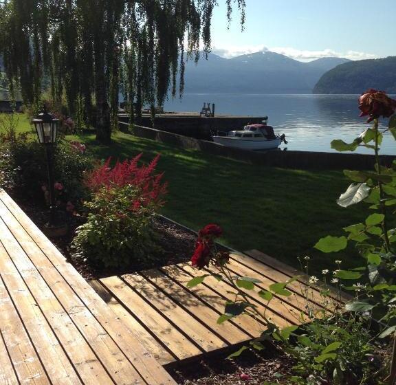 Innvik Fjordhotell
