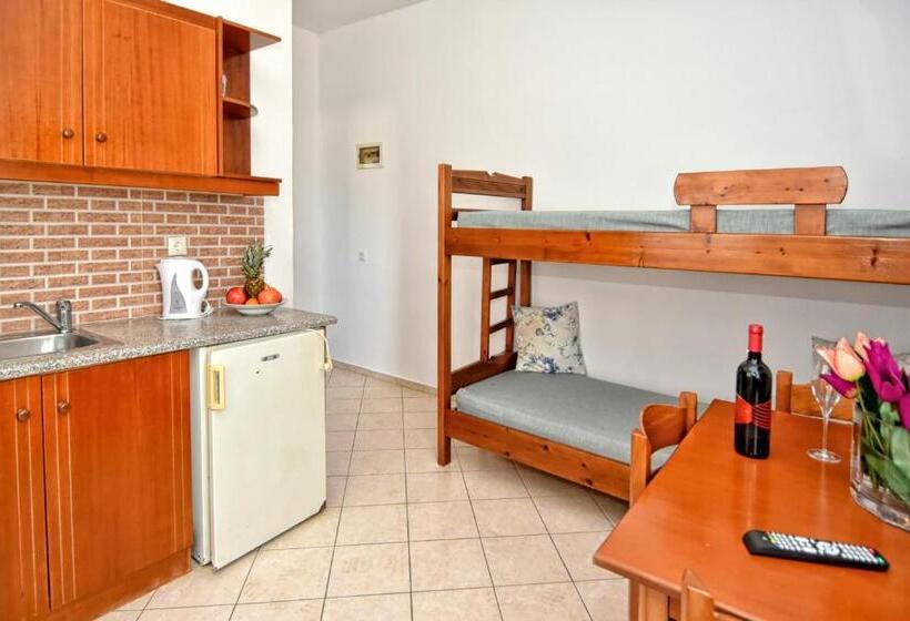 Kasapakis Hotel & Apartments