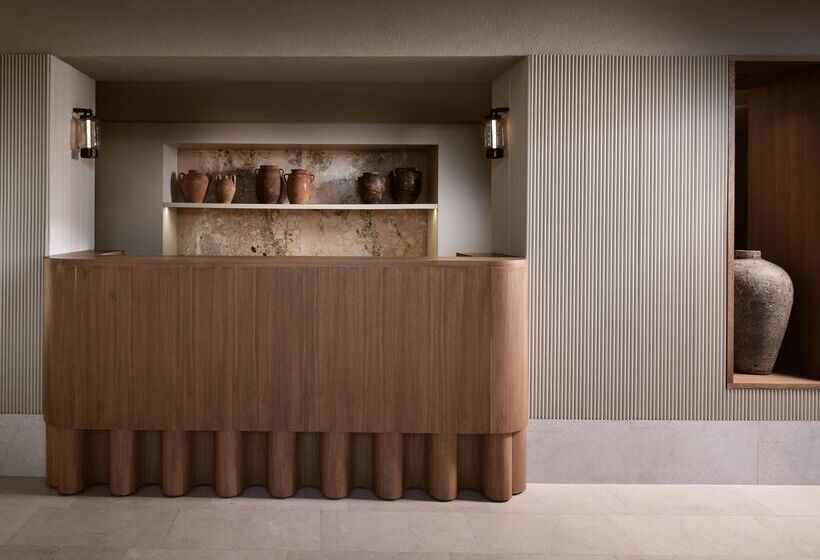استراحتگاه Suntouch Suites
