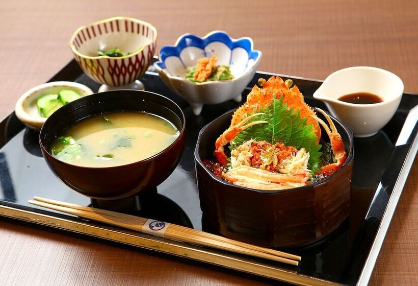 هتل The Retreat Mikuni