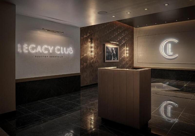 Fotos del hotel Circa Resort & Casino - Adults Only:  12