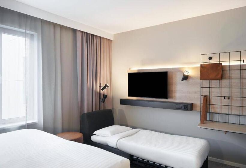 Fotos del hotel Moxy Edinburgh Fountainbridge:  13