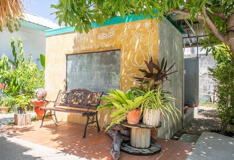 هتل Tira Hostel @chalong Phuket By Oyo Rooms