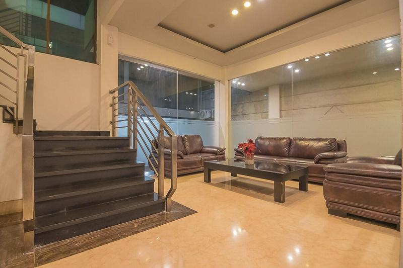 Naval Hotel By Reddoorz