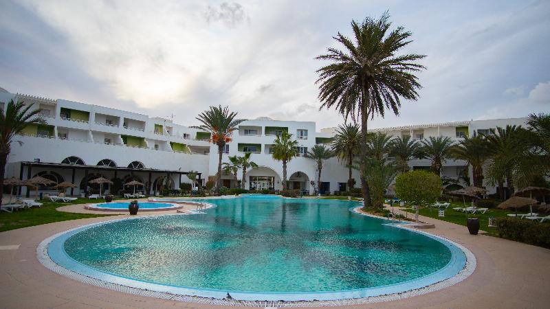 Aquaterra Bahia Beach Hotel