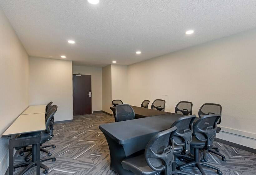 Extended Stay America Suites  Orlando  Maitland  1776 Pembrook Dr