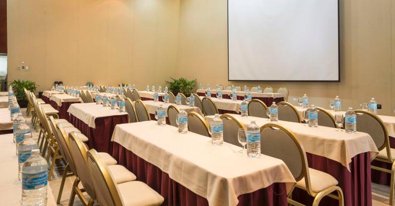 Grand Palladium White Sand Resort & Spa   All Inclusive