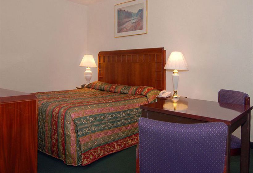 فندق American Inn & Suites