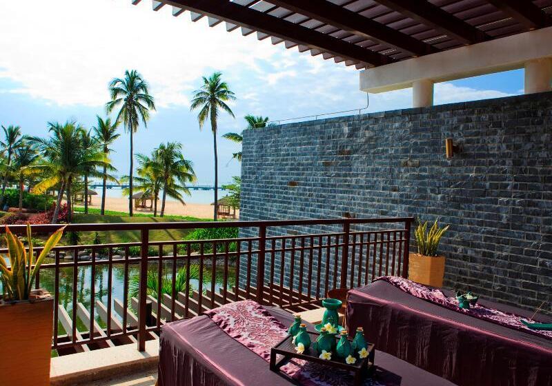 هتل Banyan Tree Sanya