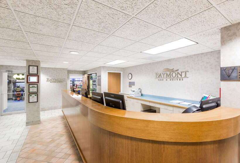 هتل Baymont By Wyndham Des Moines Airport