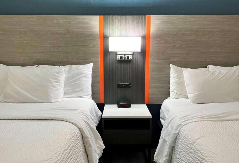 هتل Baymont By Wyndham Indianapolis East