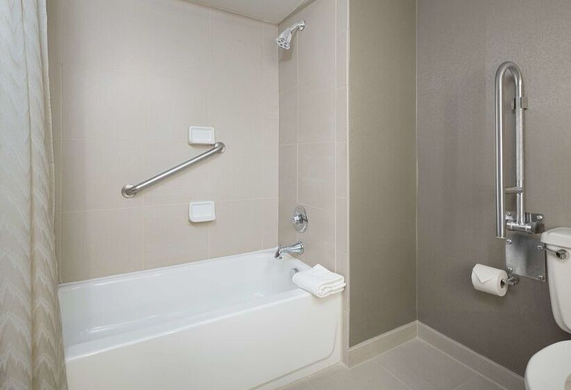 هتل Doubletree By Hilton Dallas Near The Galleria