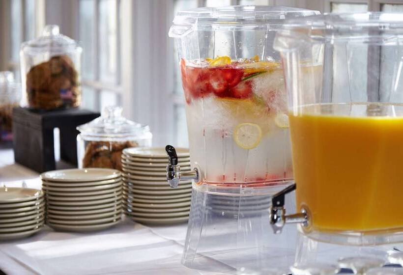 هتل Doubletree By Hilton Dallas Near The Galleria