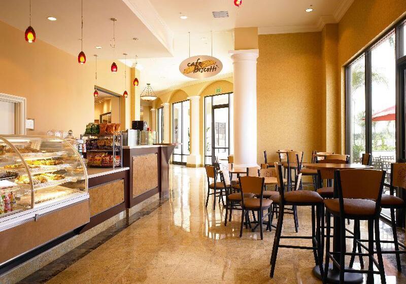 ホテル Doubletree Suites By Hilton Anaheim Rsrt   Conv Cntr