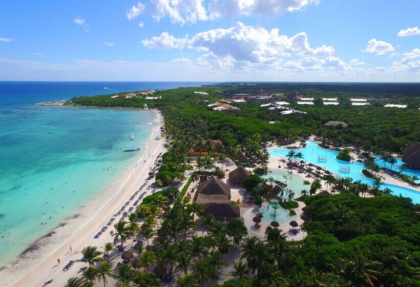 Grand Palladium White Sand Resort & Spa   All Inclusive