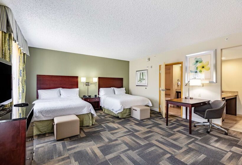 هتل Hampton Inn & Suites Orlando South Lake Buena Vista