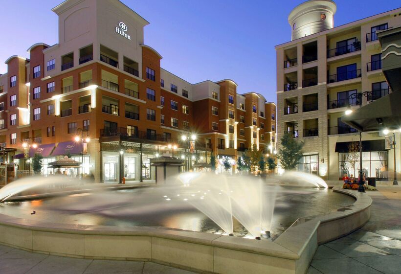 هتل Hilton Promenade At Branson Landing