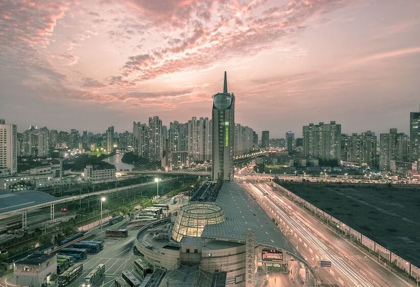 هتل Holiday Inn Shanghai Jing An By Ihg