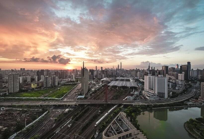 هتل Holiday Inn Shanghai Jing An By Ihg