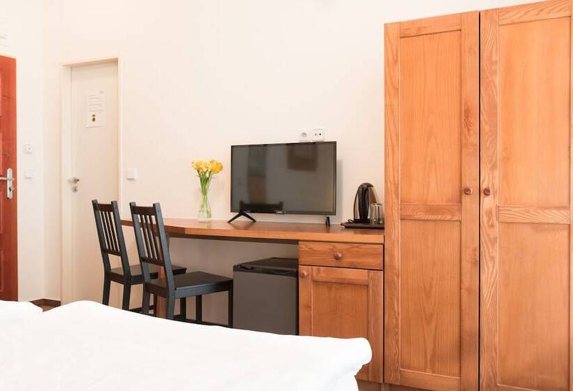 Fotos del hotel Karlin:  8