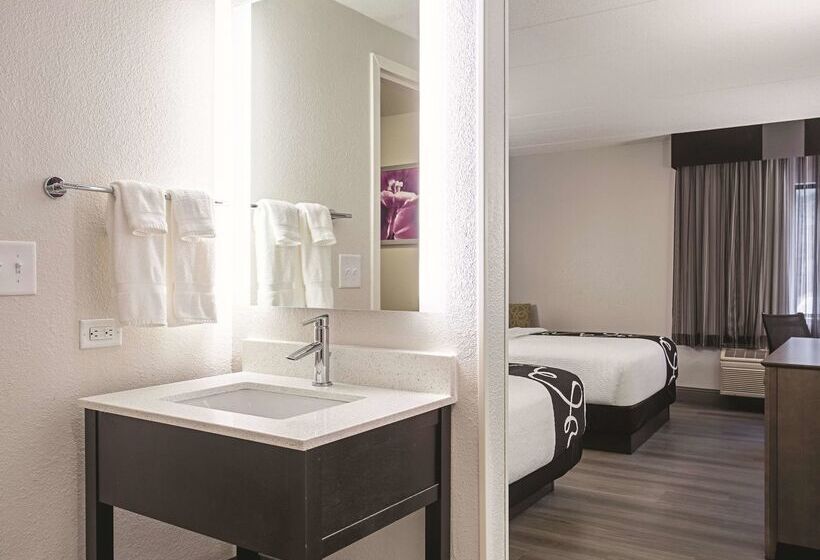 هتل La Quinta By Wyndham Baltimore N / White Marsh