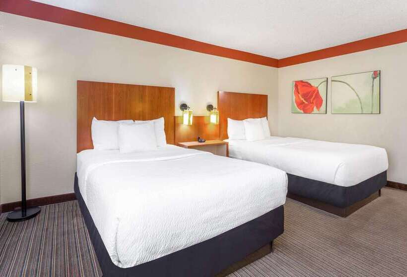 Отель La Quinta By Wyndham Chicago Tinley Park