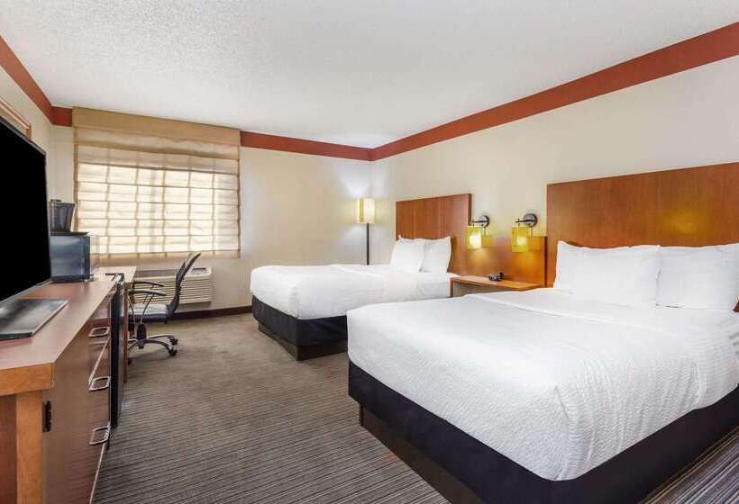 Отель La Quinta By Wyndham Chicago Tinley Park