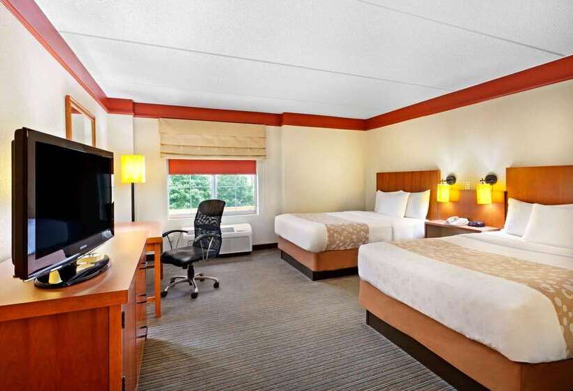 هتل La Quinta By Wyndham Houston Southwest