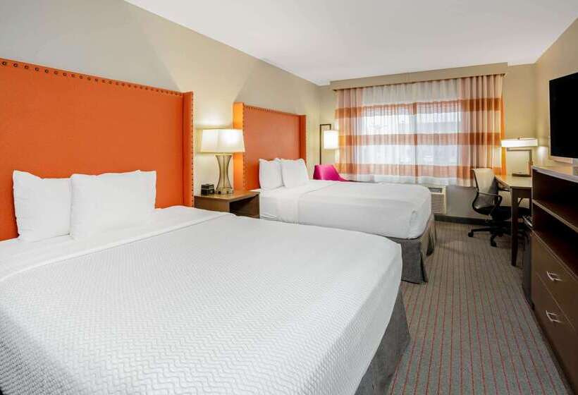 هتل La Quinta By Wyndham Seattle Federal Way