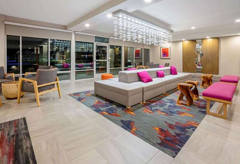 هتل La Quinta By Wyndham Seattle Federal Way