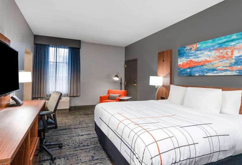 فندق La Quinta Inn & Suites By Wyndham St. Petersburg Northeast