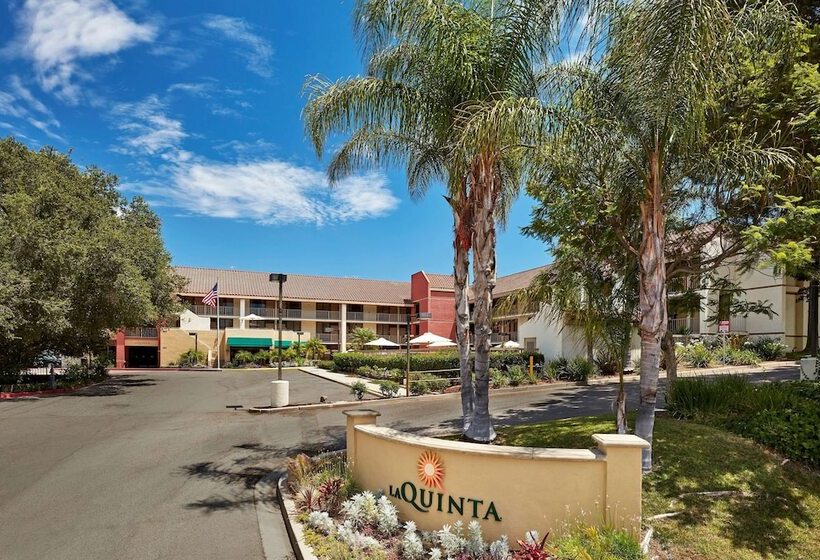 هتل La Quinta By Wyndham Thousand Oaks Newbury Park