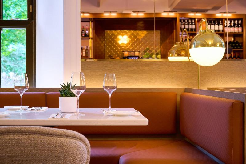 هتل The Lansdowne Kenmare