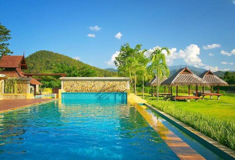 هتل Pai Hotsprings Spa Resort